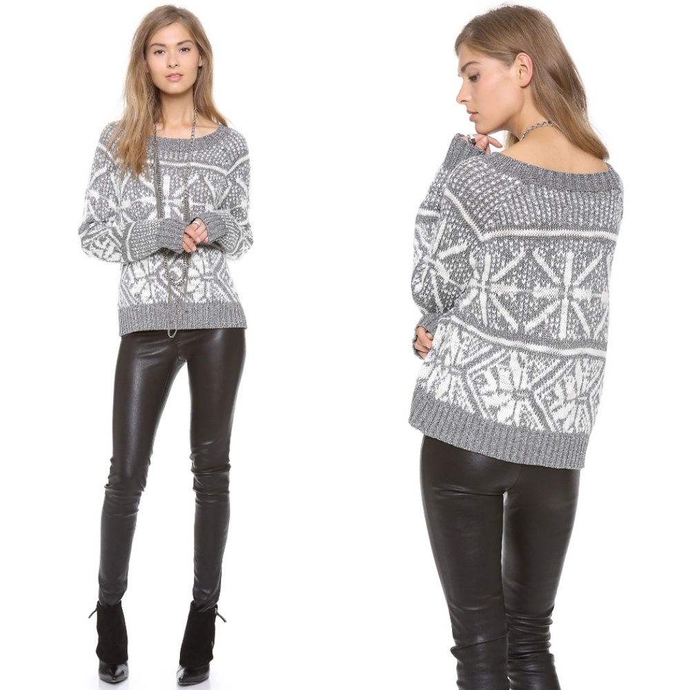 Alice + olivia silver snow flakes knitted sweater